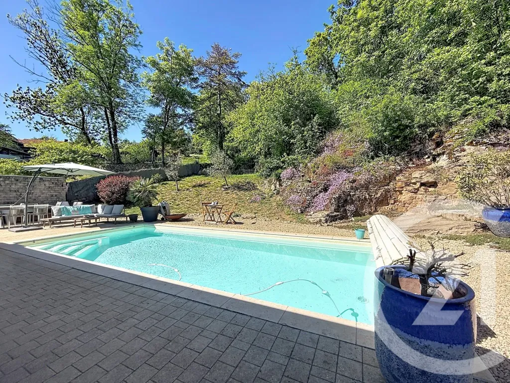 Bassein - Family House with Pool in Annoisin-Chatelans