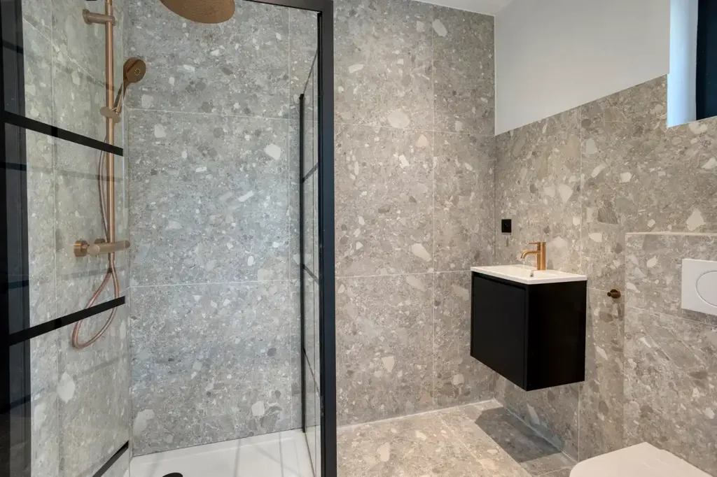 Bagni - Villa with Pool and Office in Grobbendonk