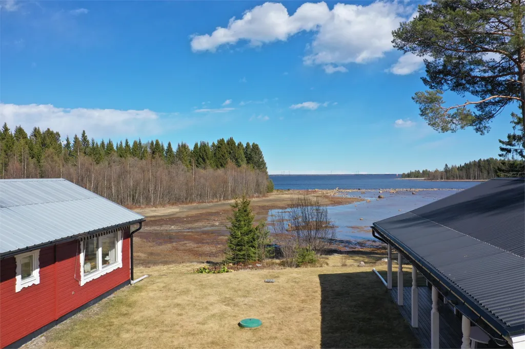 Välivaade - Cottage with Sea View near Piteå