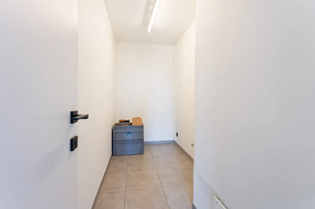 Esik - Two-Bedroom Apartment in Waregem Centre
