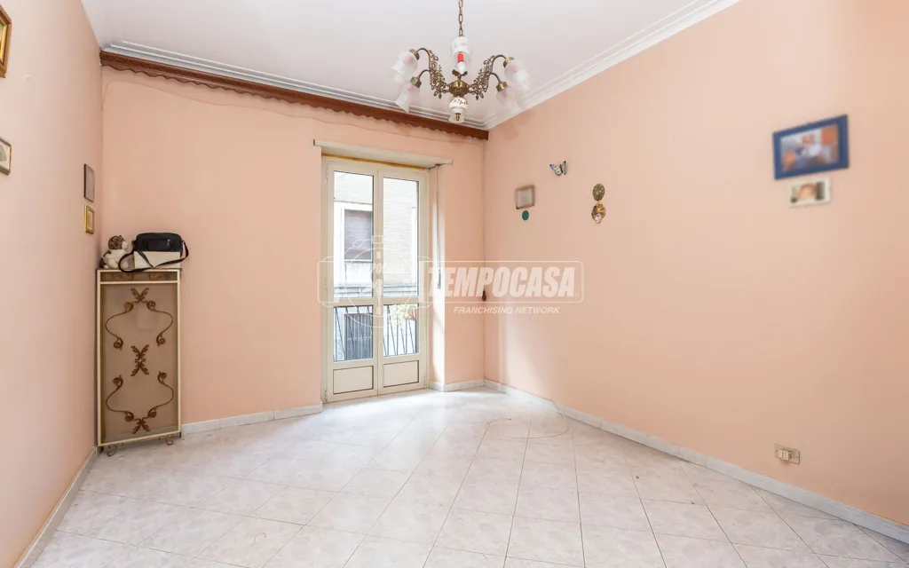 Stanze - Trilocale with Balcony in Torino