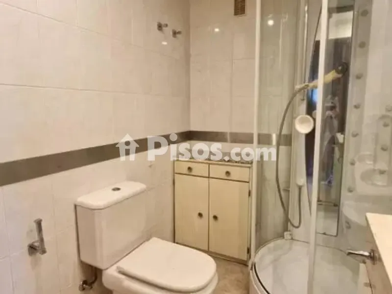 Bathrooms - Spacious Duplex with Terrace in Huerta de La Reina