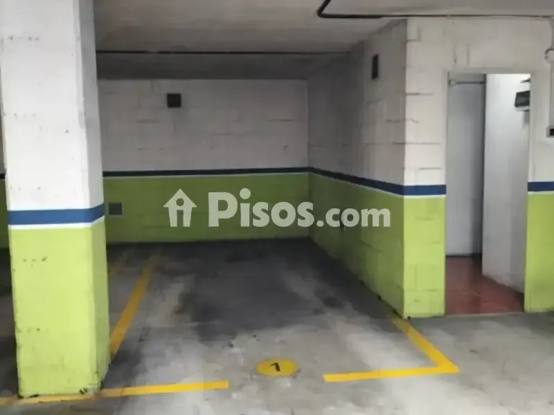 Garage - Modern Apartment with Garage in Oviedo