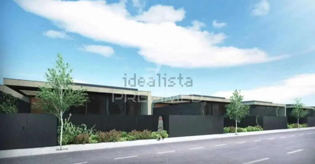 Luxury Villa with Modern Architecture in Braga