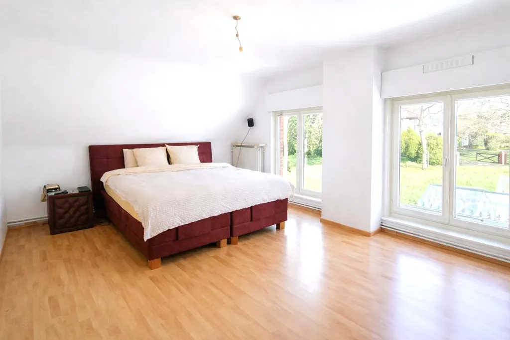 Magamistoad - Detached House with Garden in Maldegem