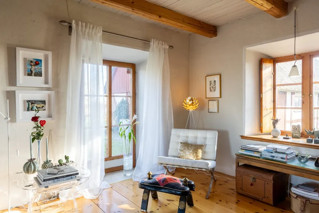 Elutuba - Scandi Farmhouse with Pool and Views in Ystad