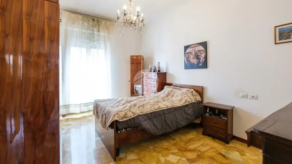 Bedrooms - Triplex with Double Exposure in Milan
