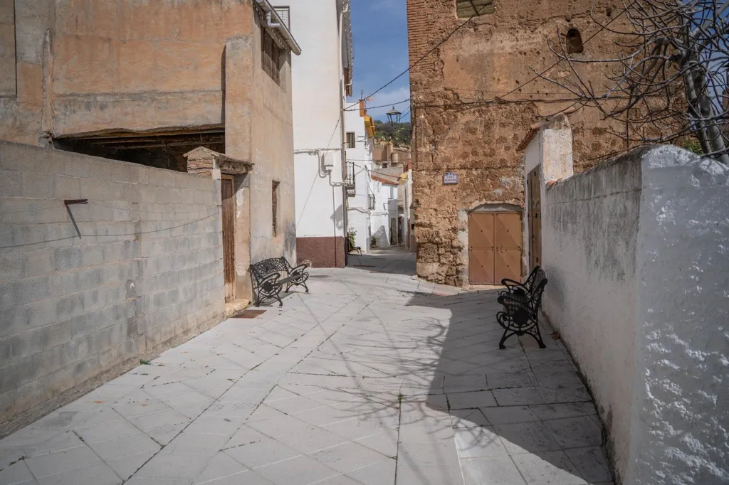 Jardin - Two-Storey House with Terrace in Albuñuelas