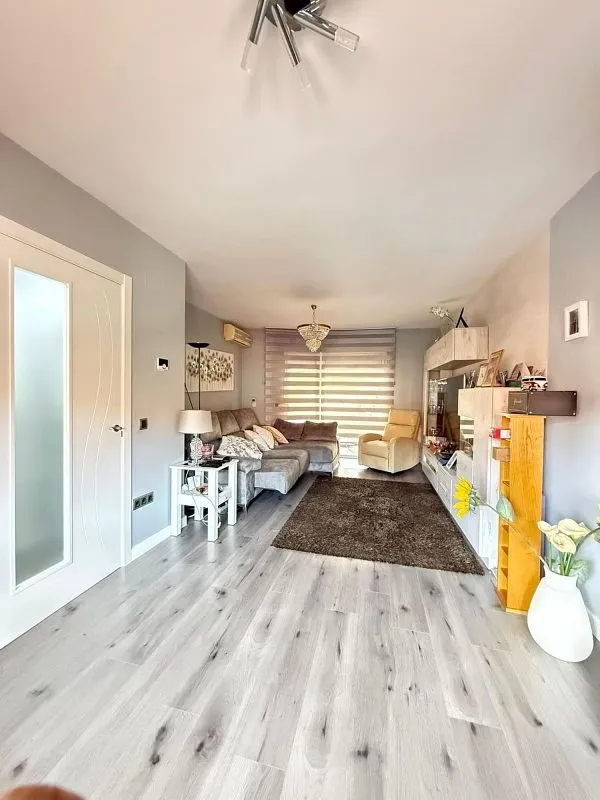 Elutuba - Renovated Townhouse with Solar Panels in Coimbra-Guadarrama