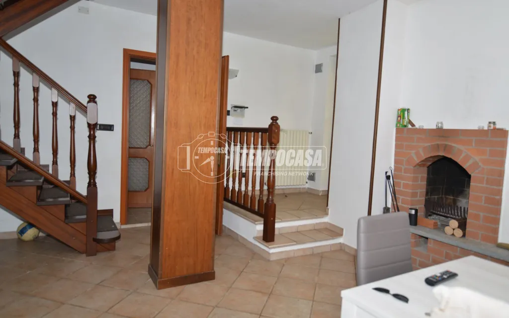 Soggiorno - Rustic Villa with Balcony in Traves