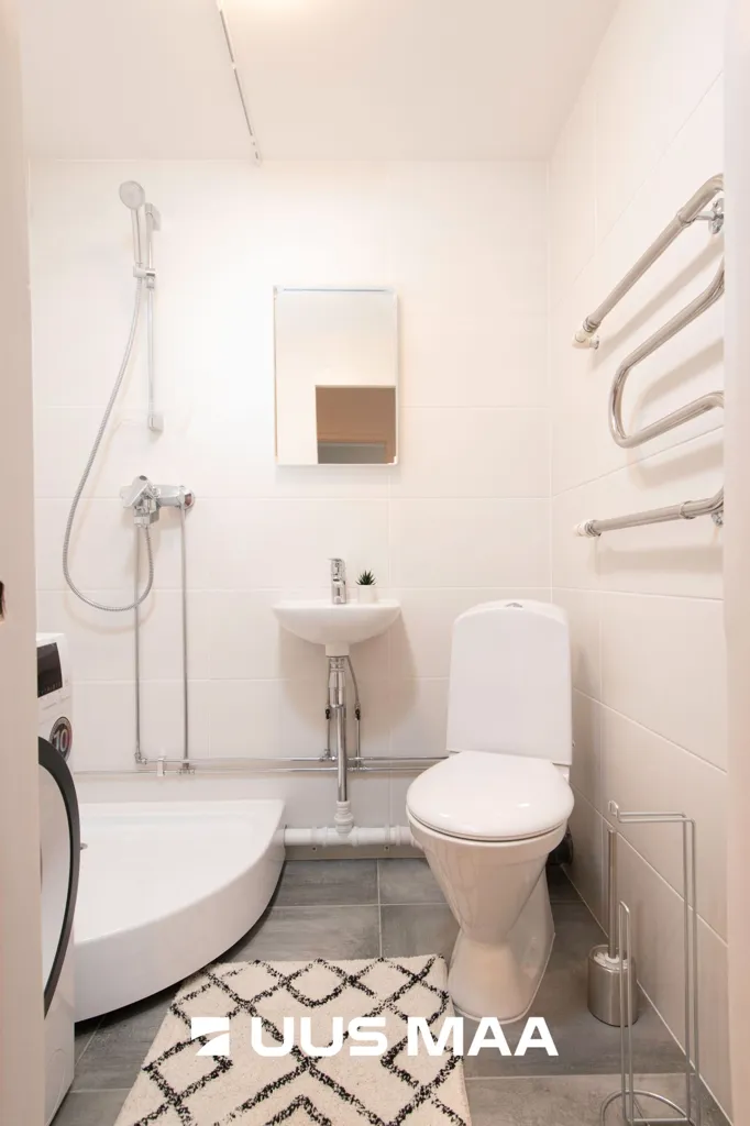 Bagni - Renovated Apartment with Balcony in Loo