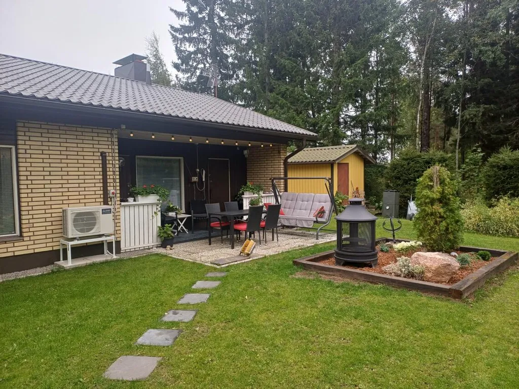 Aed - Detached House with Sauna in Central Location