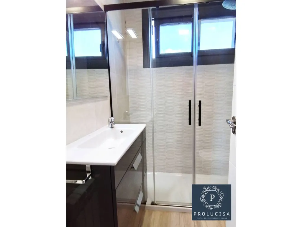 Salles de bain - Modern Chalet with Pool in Moraleja de Enmedio