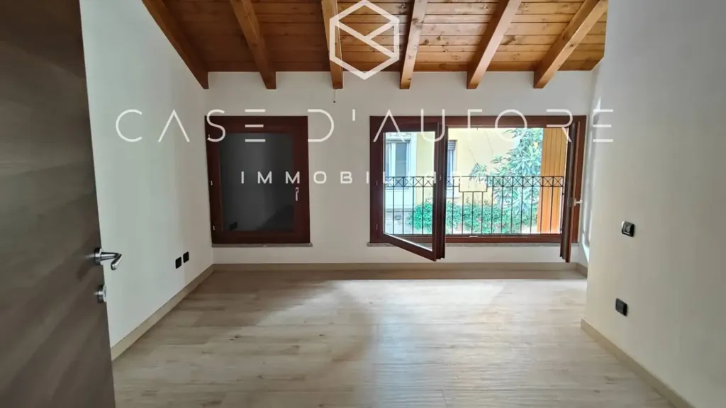 Stanze - Detached Flat with Garden in Varese Centre