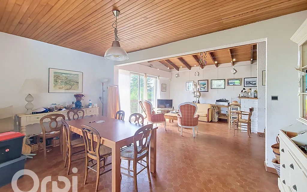 Salle à manger - Villa d'Architecte avec Piscine au Castellet