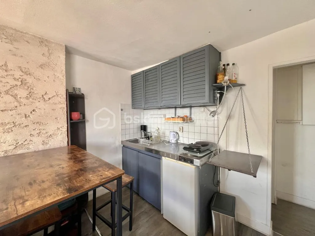 Cuisine - Appartement T2 Sud avec Vue Dégagée à Paris