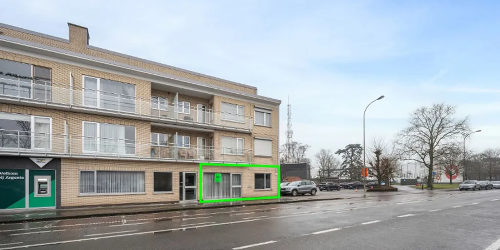 Extérieur - Appartement avec Espace Commercial à Roeselare