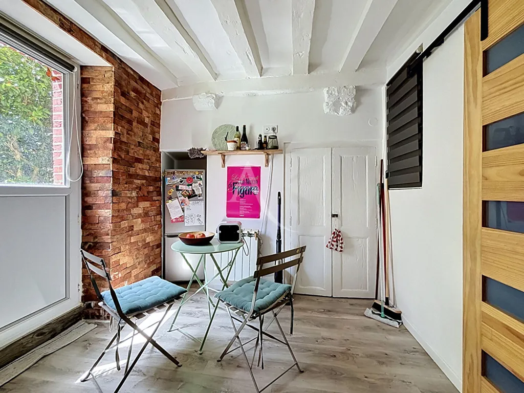 Söögituba - 2-Bedroom Apartment with Terrace in Laval Centre