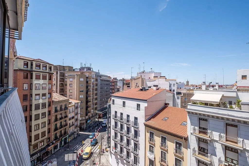 Balcon - Apartment with Balcony and Views in Zaragoza