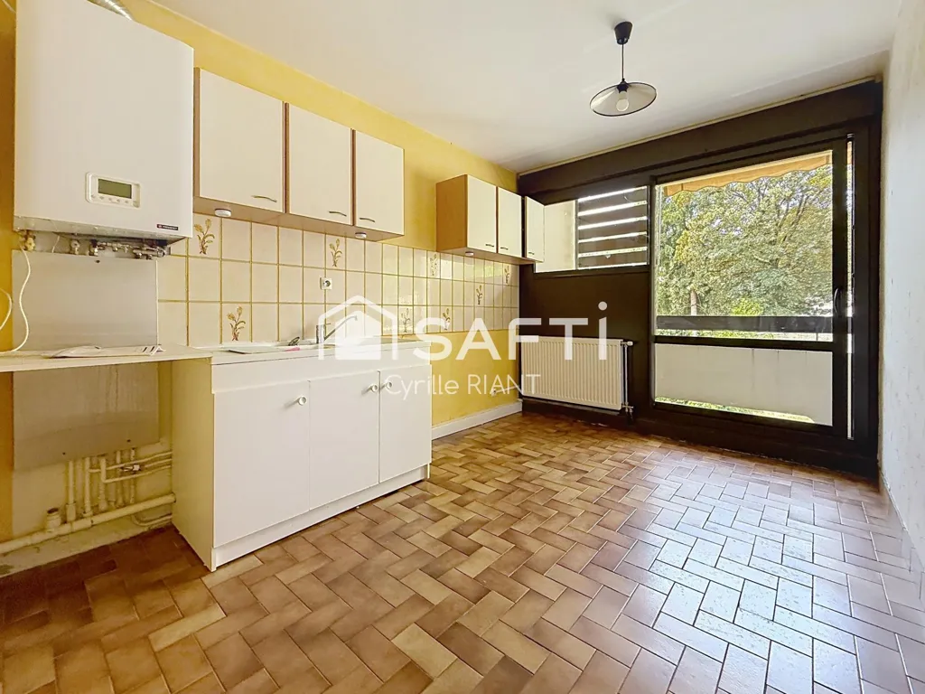 Cucina - Apartment with Balcony in Rives