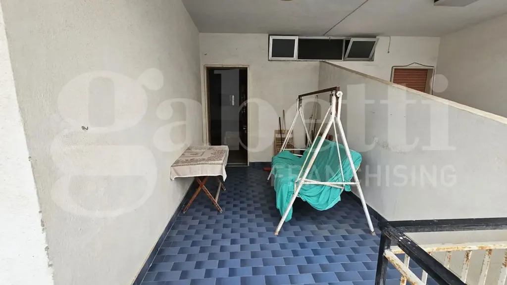 Jardin - 3-Bedroom Apartment with Balcony in Scalea