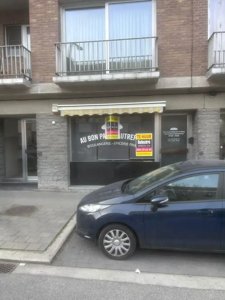 Esterno - Commercial Ground Floor Space in Kraainem