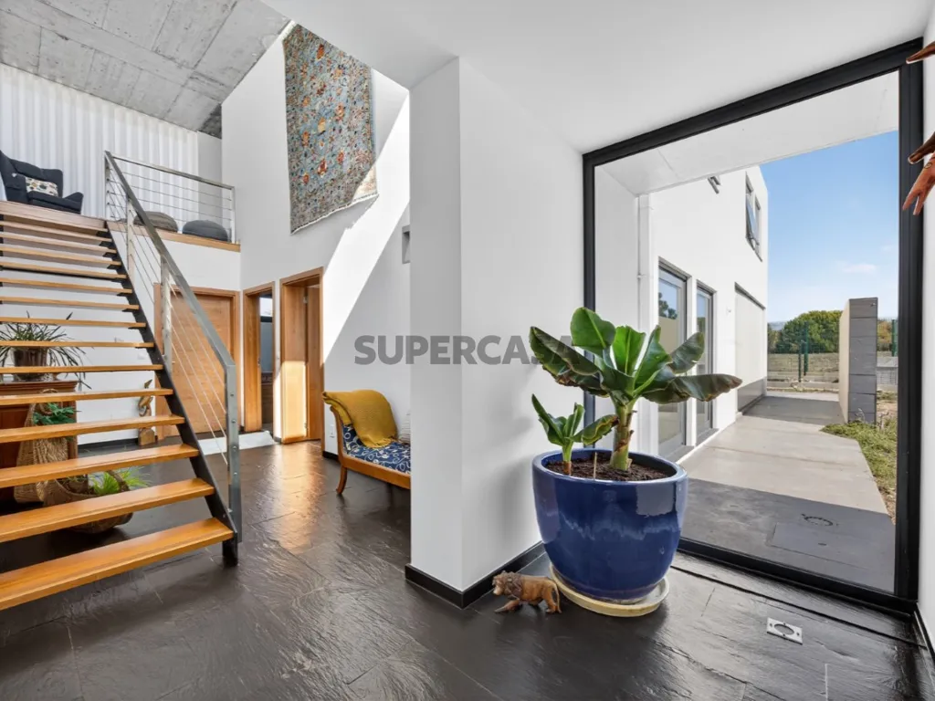Zimmer - Modern Villa with Industrial Design in Assafora