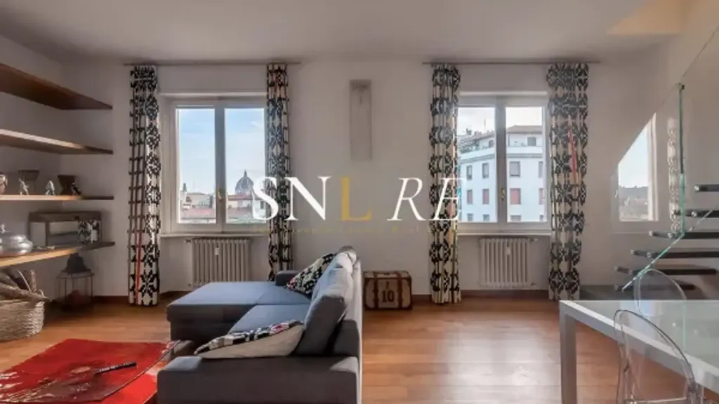 Séjour - Luxury Apartment with Balcony in Florence