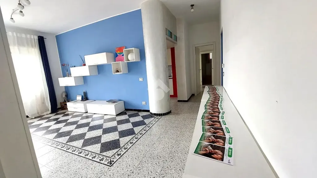 Entrée - Apartment with Balconies near Piazza del Popolo, Latina
