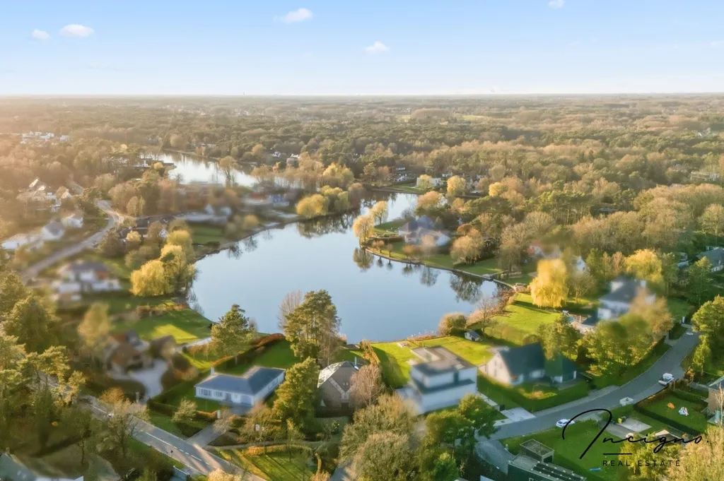 Vista aerea - Architectural House with Water View in Keerbergen