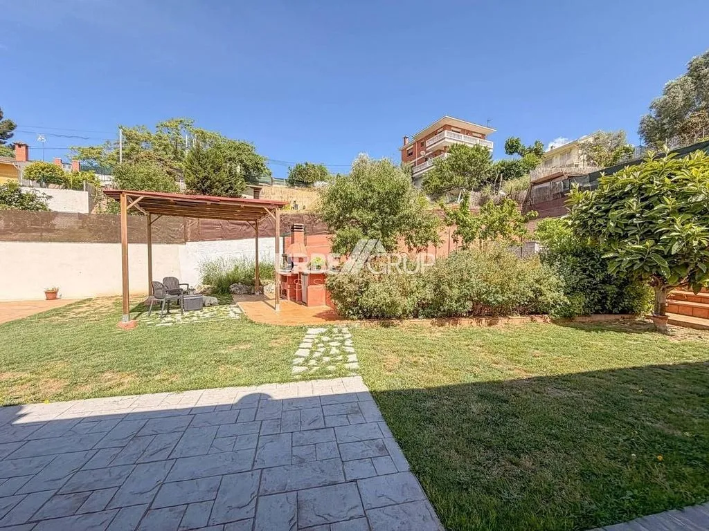 Jardin - Luxury House with Pool in Castellbisbal