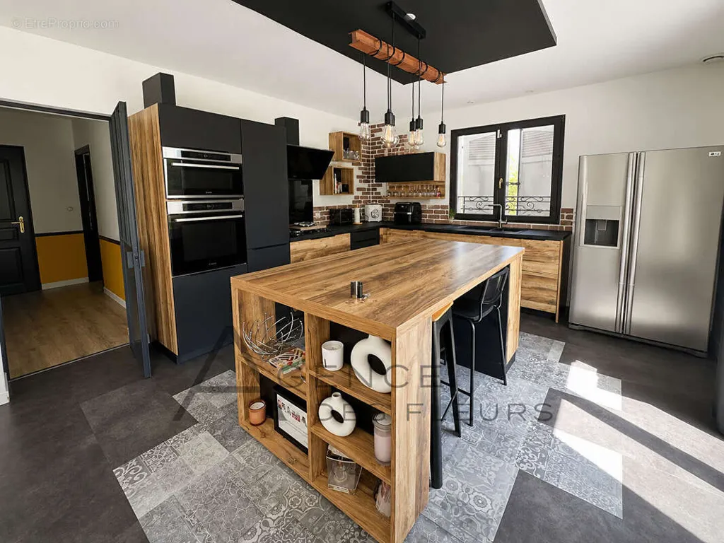 Cuisine - Maison Rénovée avec Jacuzzi près d'Elbeuf