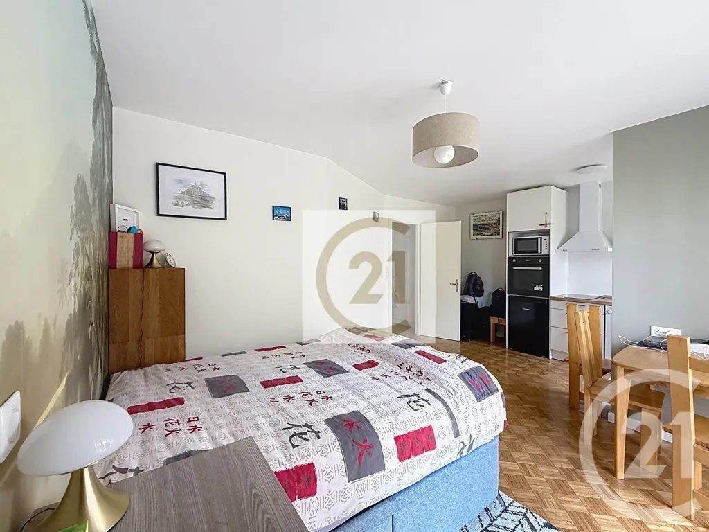 Magamistoad - Refurbished Studio with Balcony in Saint-Cloud