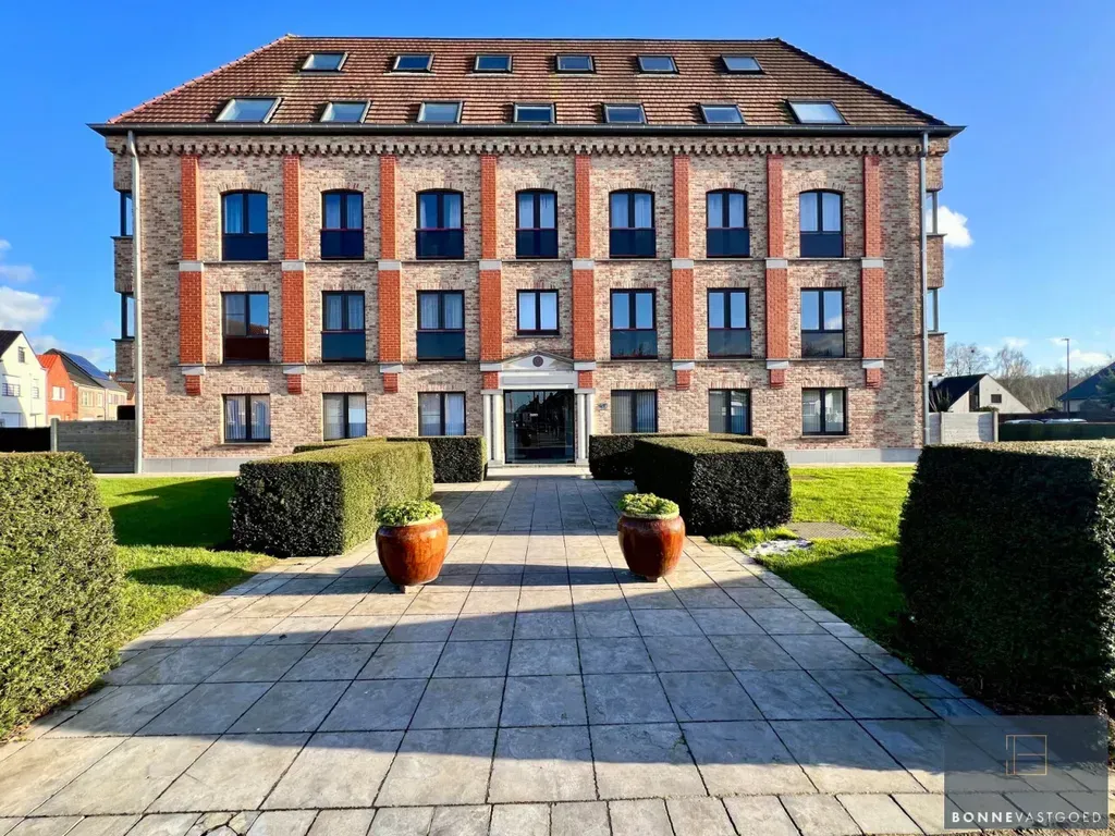 Extérieur - Appartement Lumineux avec Terrasse à Maldegem