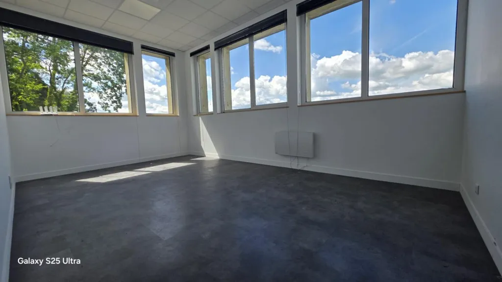 Bureau - Centre d'Affaires Neuf au Parc Alata