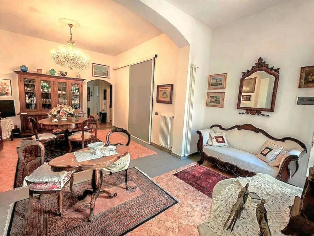 Elutuba - Renovated Flat with Private Garden in Lucca