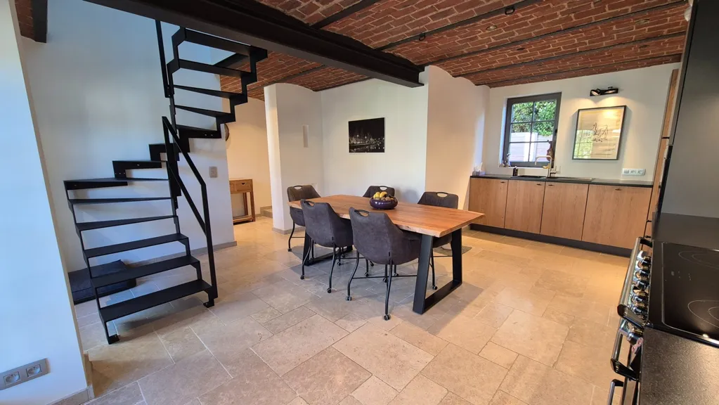 Salle à manger - Hoeve Rénovée avec Vue Campagne à Sint-Martens-Lierde