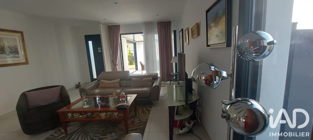 Séjour - Maison Récemment Construite avec Jardin à Saint Alban