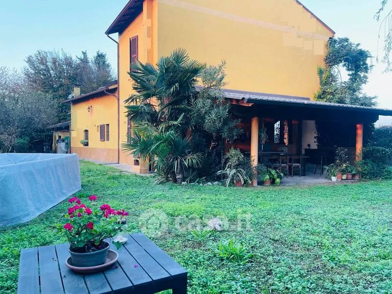 Jardin - Rustic Villa with Garden in Cremona