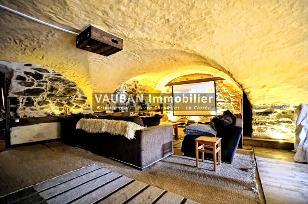 Toad - Luxury Chalet-Style House near Briançon