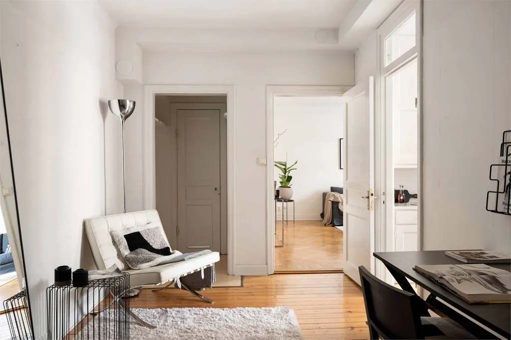 Living Room - 1930s Charm Flat in Haga Norra, Solna