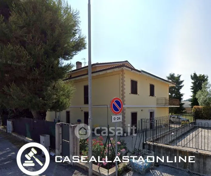 Exterior - Two-Unit Apartment in Rural Valle Cascia, Montecassiano