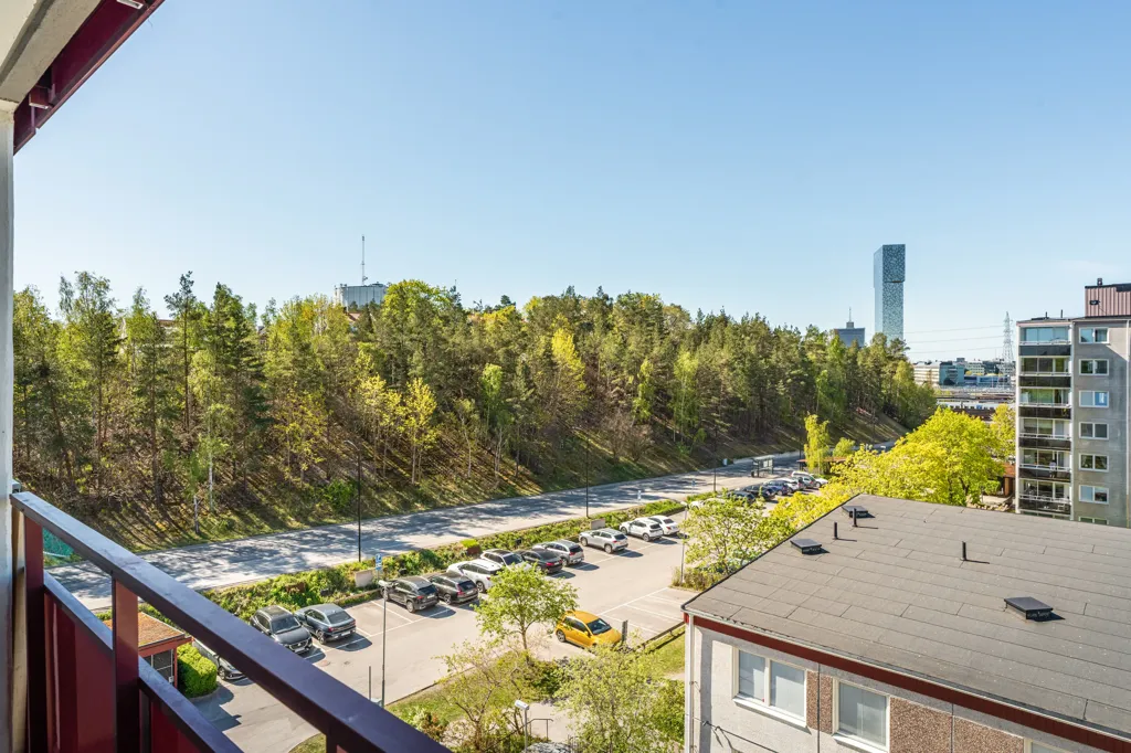 Balcone - Apartment with Balcony in Helenelund