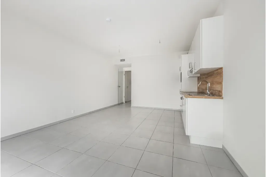 Köök - Contemporary Studio with South Orientation in Péruwelz