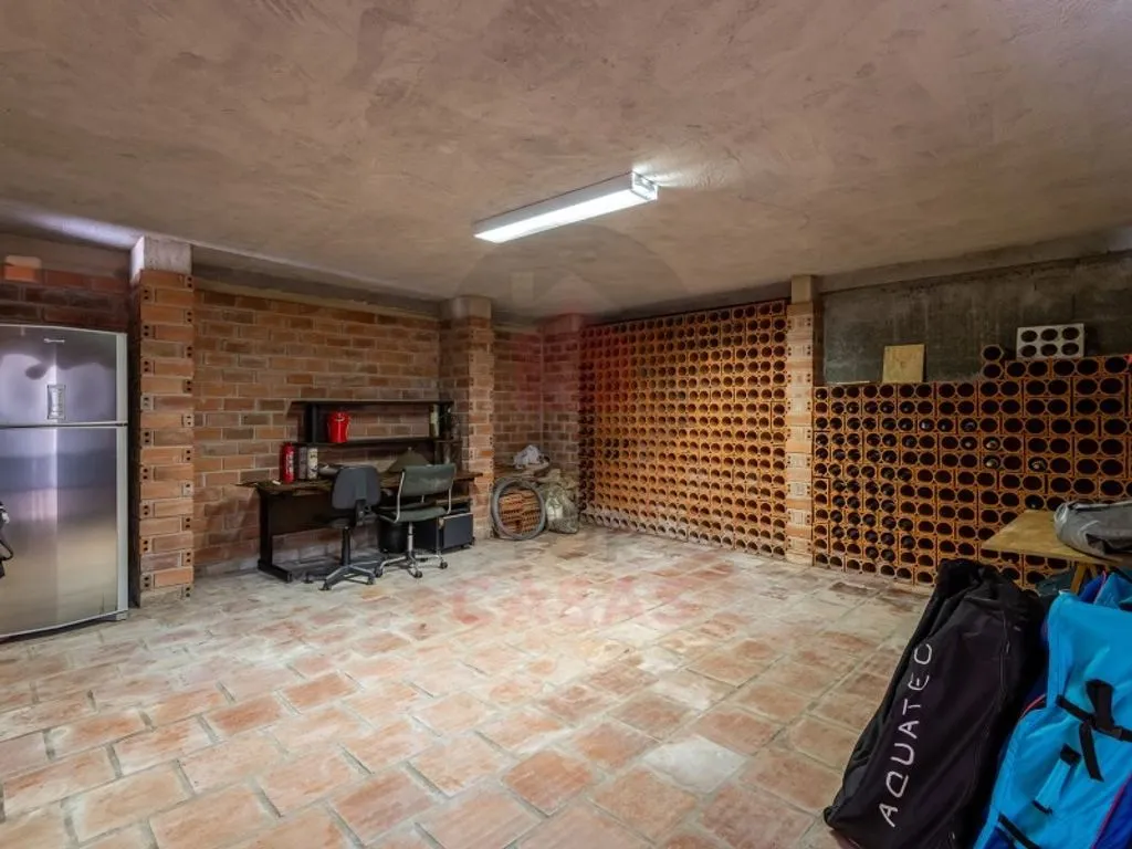 Toad - Detached House with Pool and Lagoon Views in Caldas da Rainha