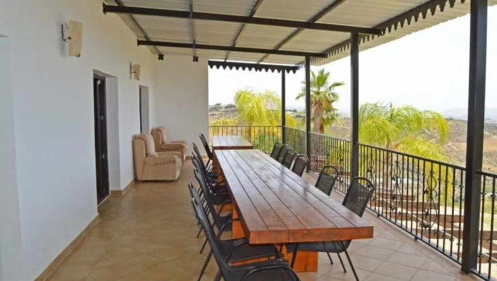Terrasse - Luxury Villa with Panoramic Views in Alozaina