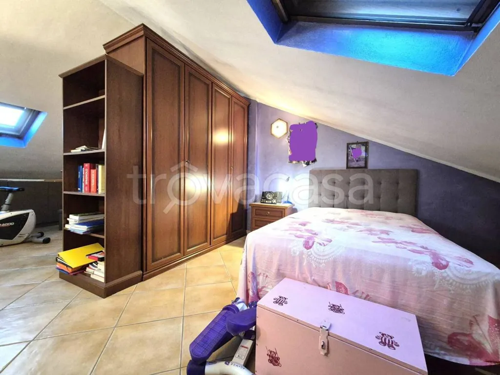 Chambres - Two-Storey Apartment with Balcony in Vinovo