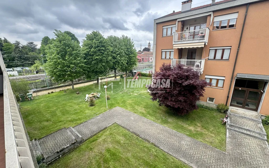 Aed - Spacious Apartment with Balcony in Savigliano