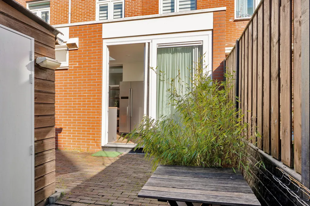 Aed - Galerijflat with Modern Kitchen in Provenierswijk