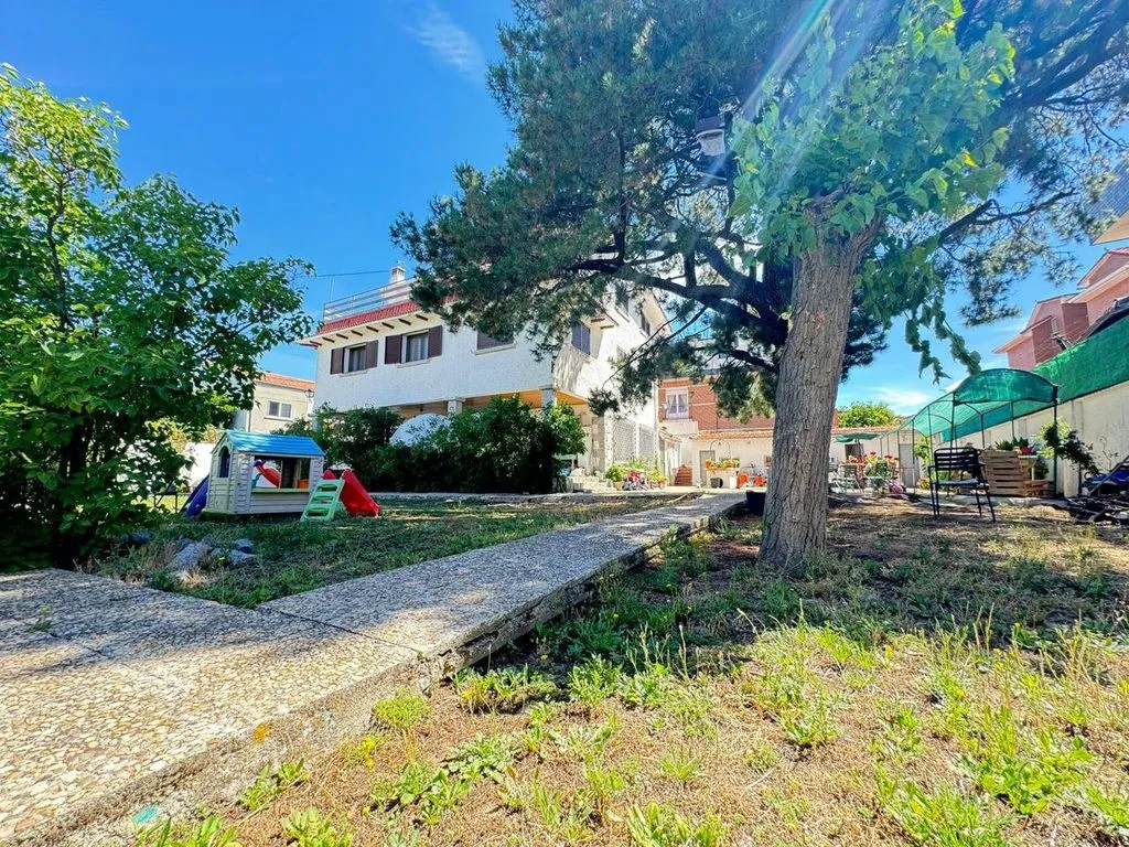 Aed - Luxury Villa with Large Parcel in Collado Villalba